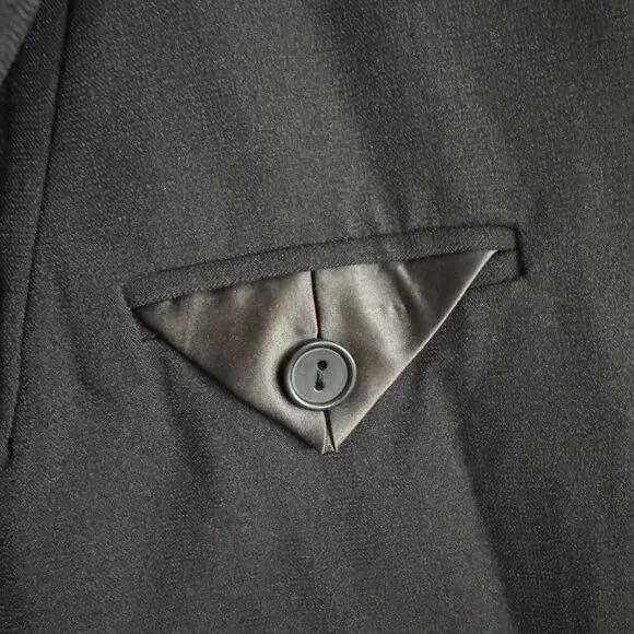 Bardot - Sloane Oversize Double Breasted Blazer in Black - Picture 5 of 8